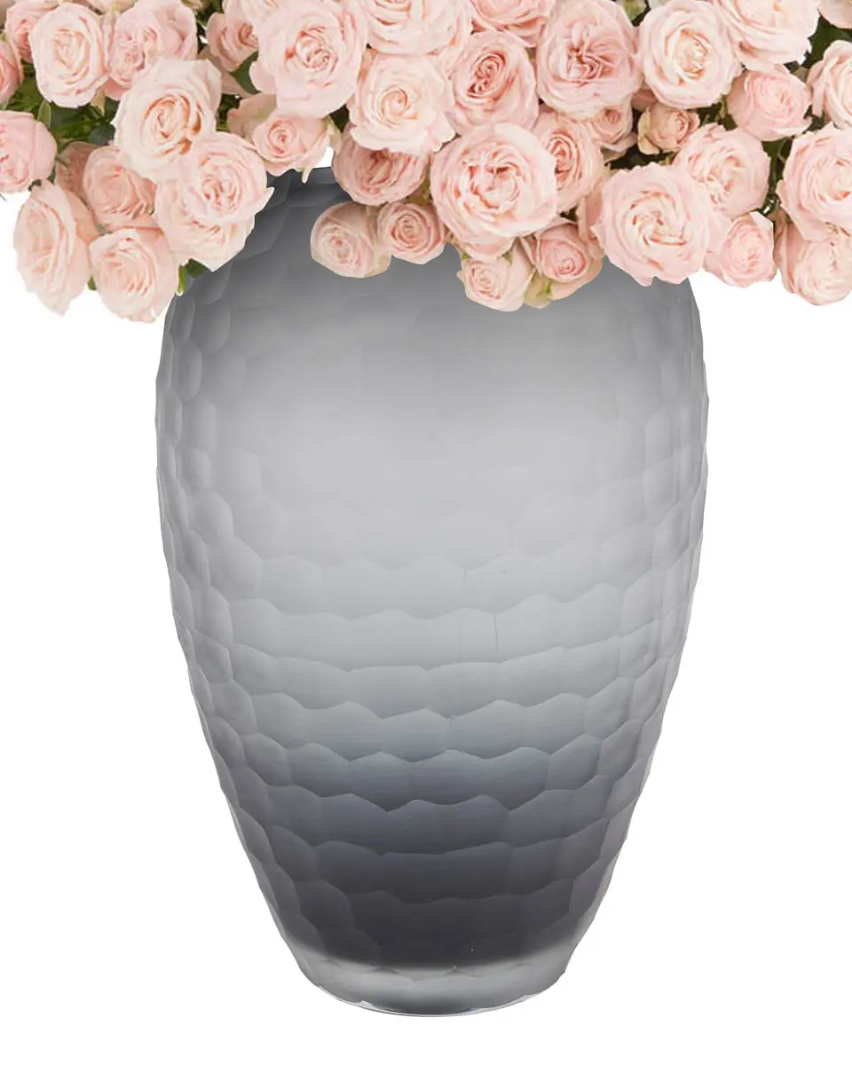 BLUSHING BEAUTY Vase 29 Oct 2024 BLUSHING BEAUTY Vase 29 Oct 2024