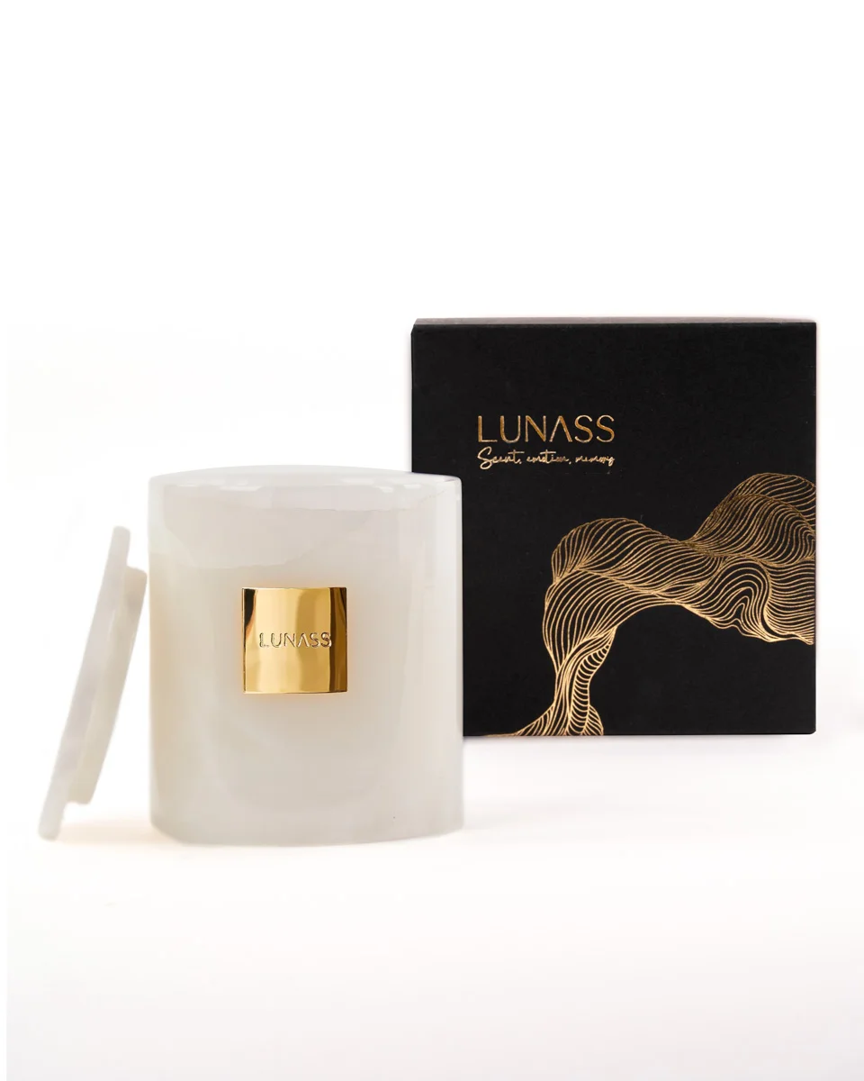 MOONLIGHT 1 2 MOONLIGHT 1 2