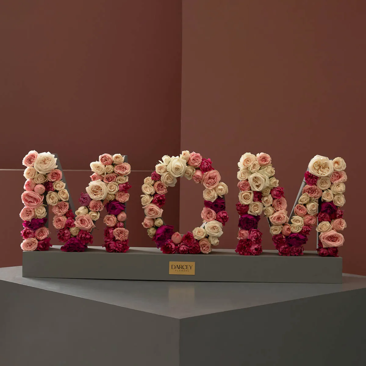 i love you MOM i love you MOM