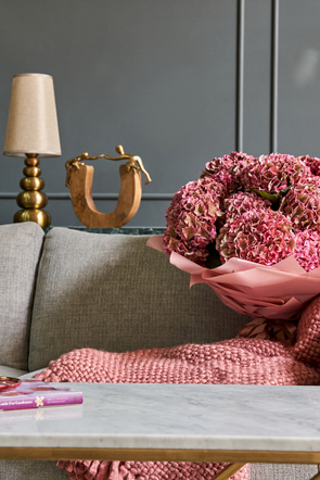 magical pink hand tied special flower arrangement for autumn home decor ideas