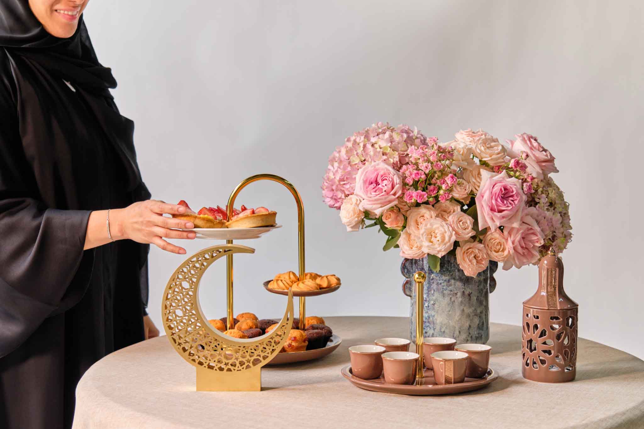 The Significance of Flowers in Eid Al Adha Celebrations 2048x1366 1