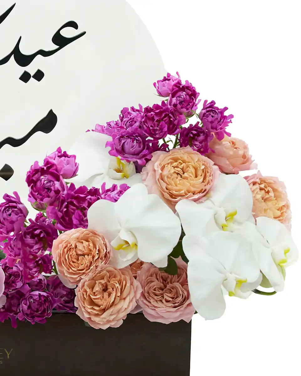 BLOOMS OF GRACE RESHOOT detail2 Without Chocolate BLOOMS OF GRACE RESHOOT detail2 Without Chocolate