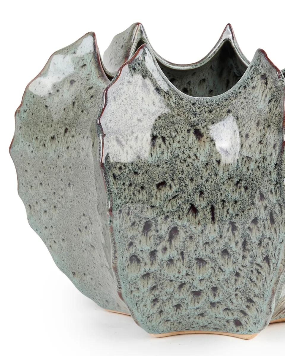 Emmaa Grey ceramic pot ribbed spiky border XL 716642 36 x 20 x 27 copy detailed Emmaa Grey ceramic pot ribbed spiky border XL 716642 36 x 20 x 27 copy detailed