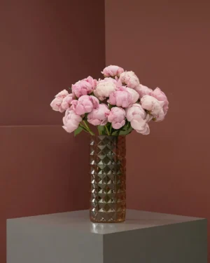 PEONY GALORE ON GLASSVASE 2