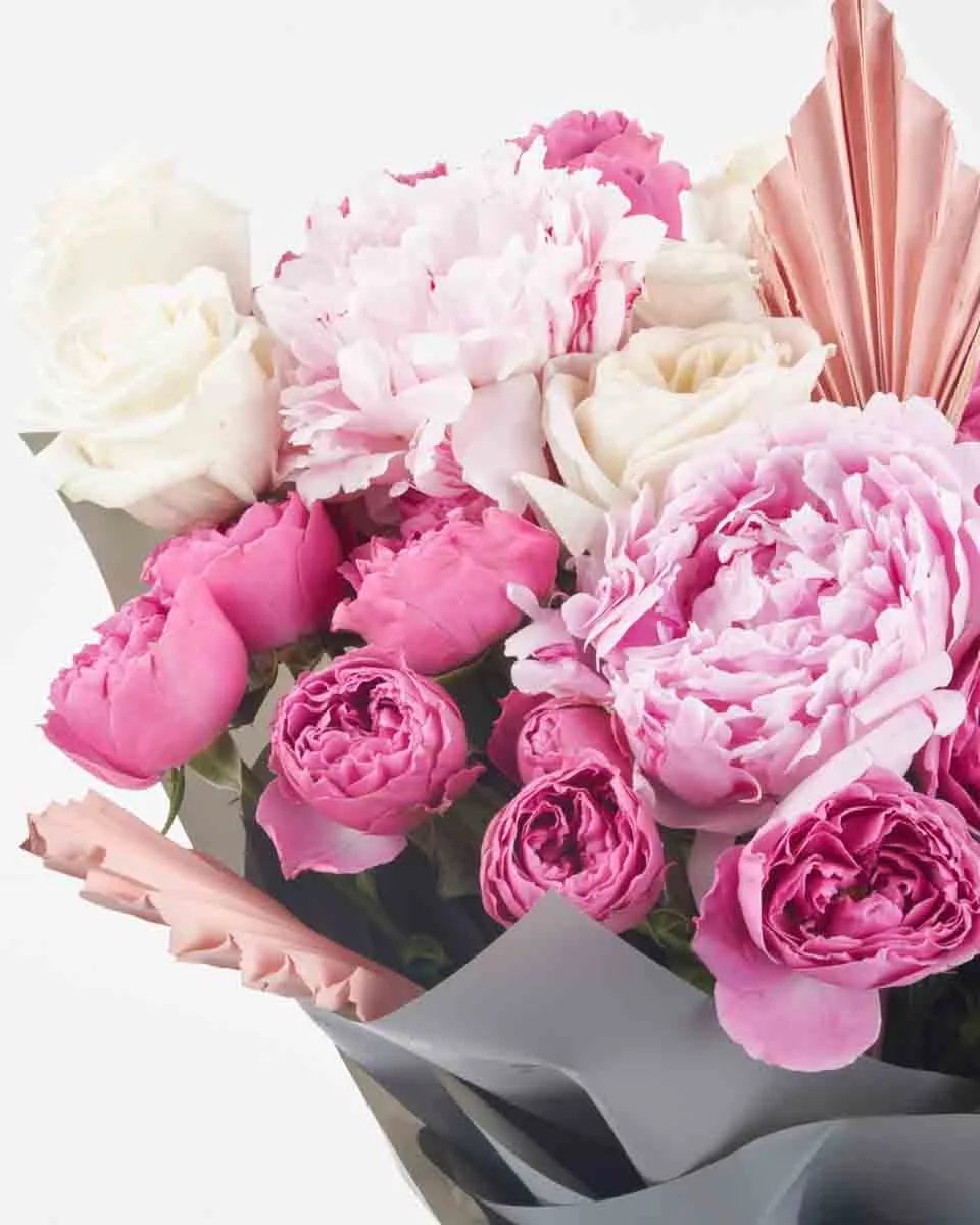 Pink Glamour impressive JUNE 17 2023 2