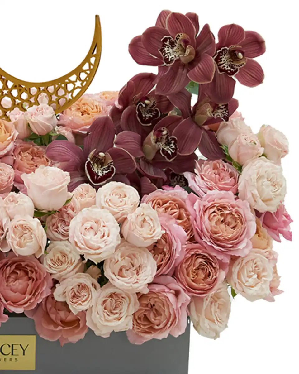 SOMETHING BEAUTIFUL detail 2 2025 SOMETHING BEAUTIFUL detail 2 2025