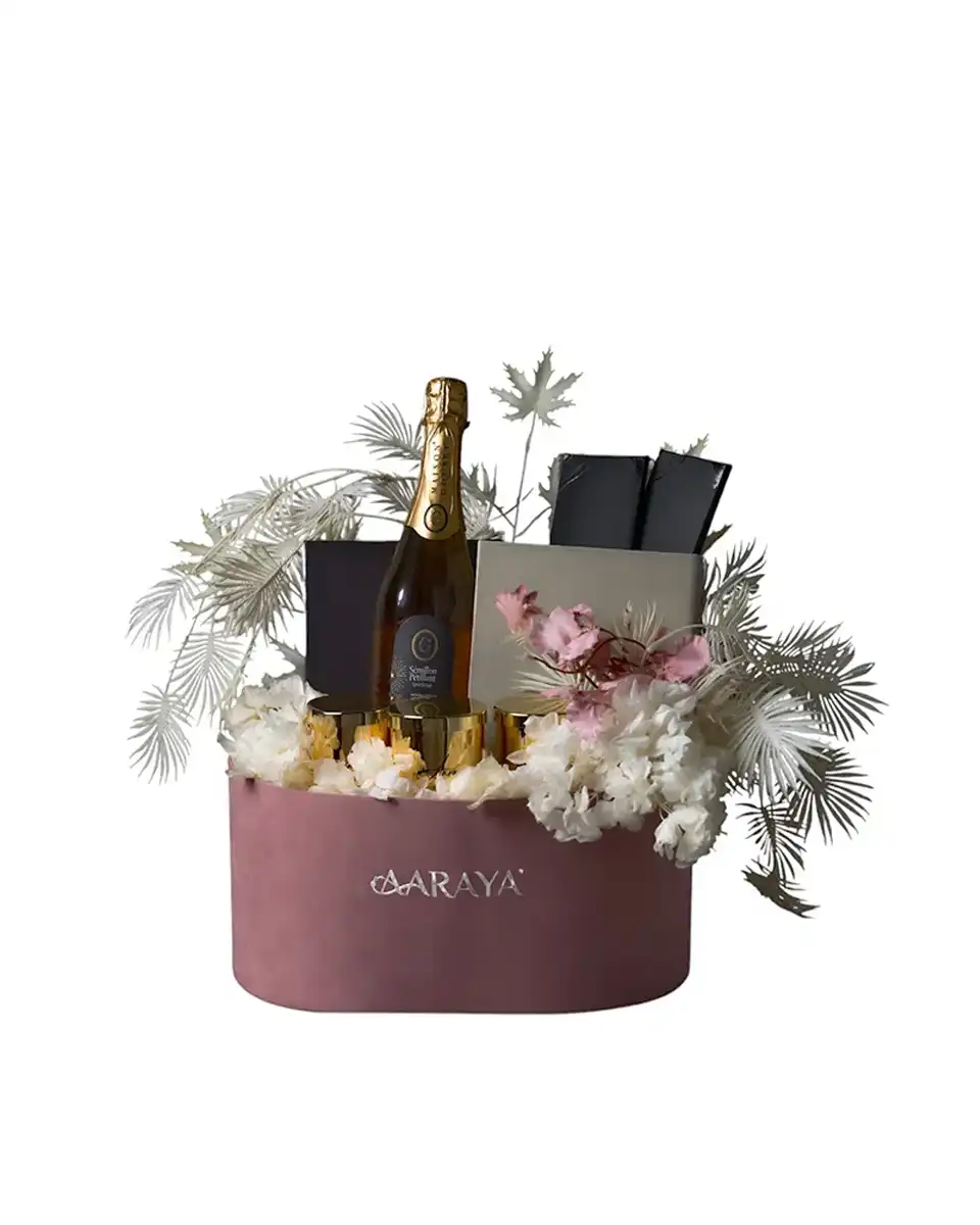 LUXURY FLORAL HAMPERS4 webp