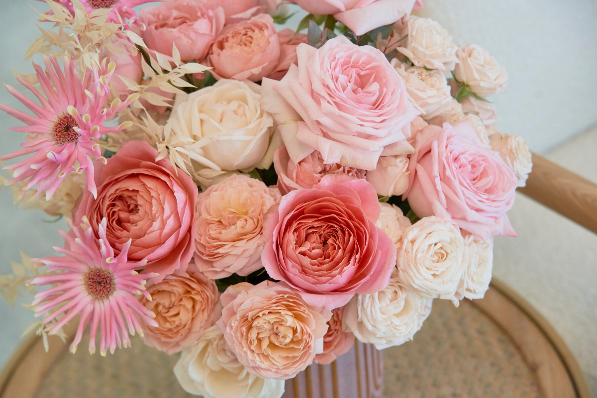 How To Present Flowers As a Gift The Do's and Dont's Darcey Flowers