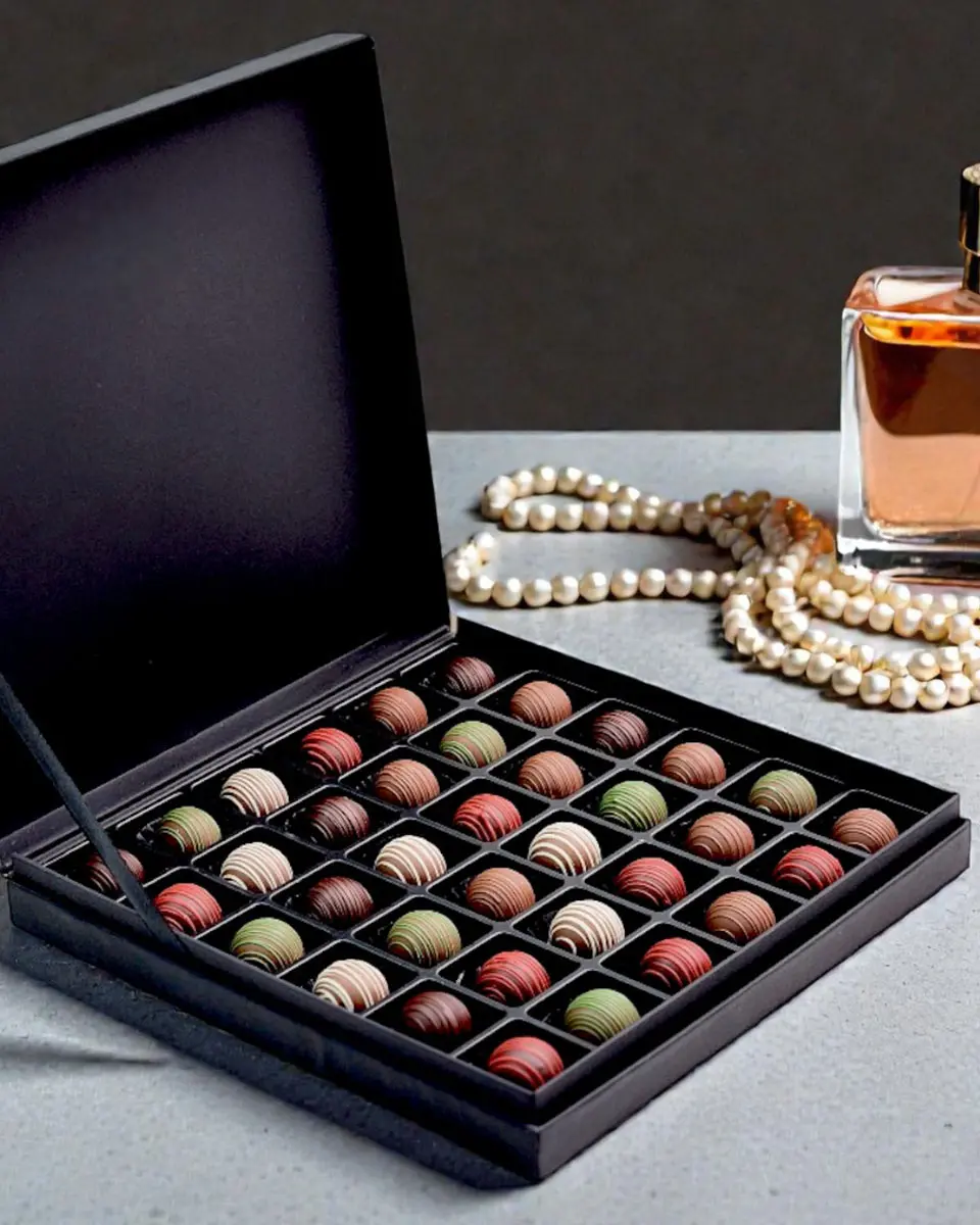 Opulence Truffle Collection Medium FPVE006 WBG