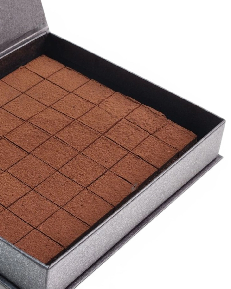 Mom's Indulgent Treat Cold Velvet Chocolate Details